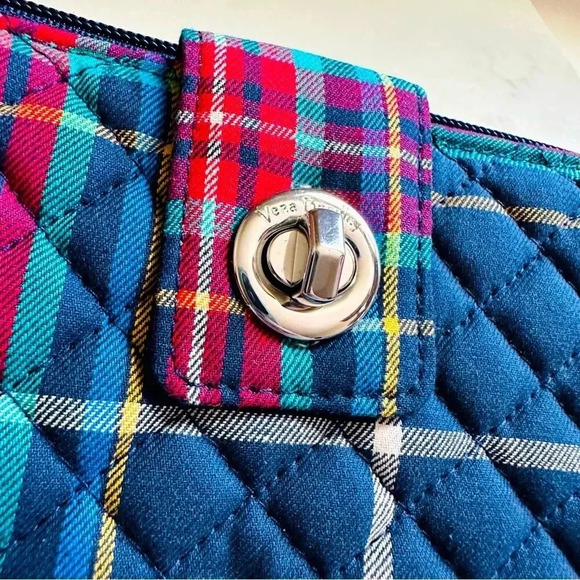 NWT Vera Bradley RFID Turnlock Wallet - Tartan Plaid - Picture 5 of 10